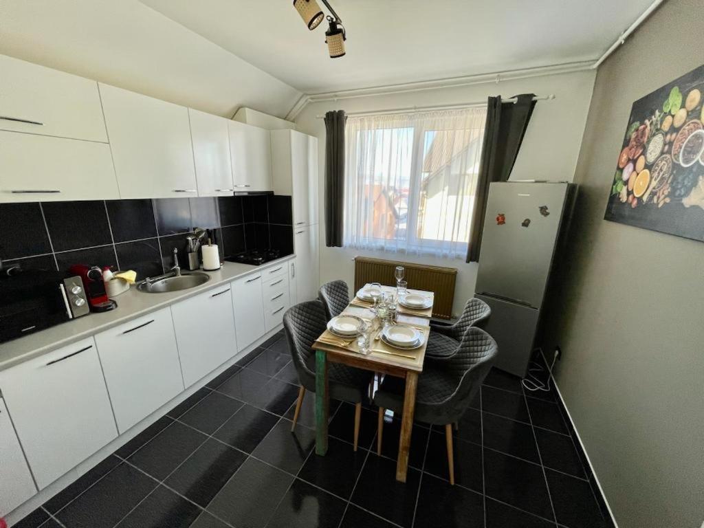 N & G Apartments Rîşnov Εξωτερικό φωτογραφία